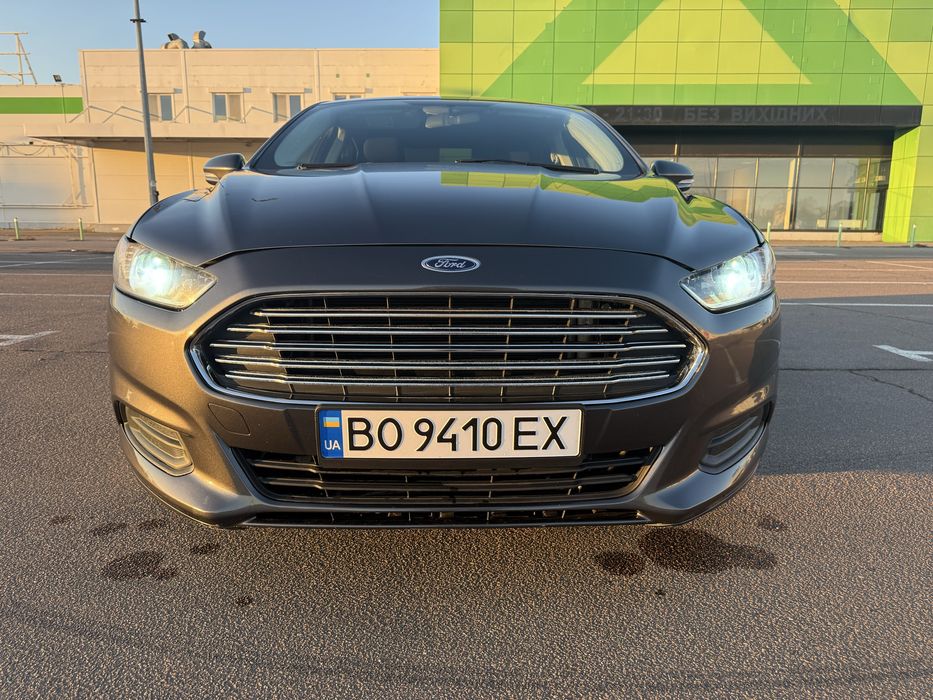 Ford Fusion SE 2.5 газ/бенз автомат