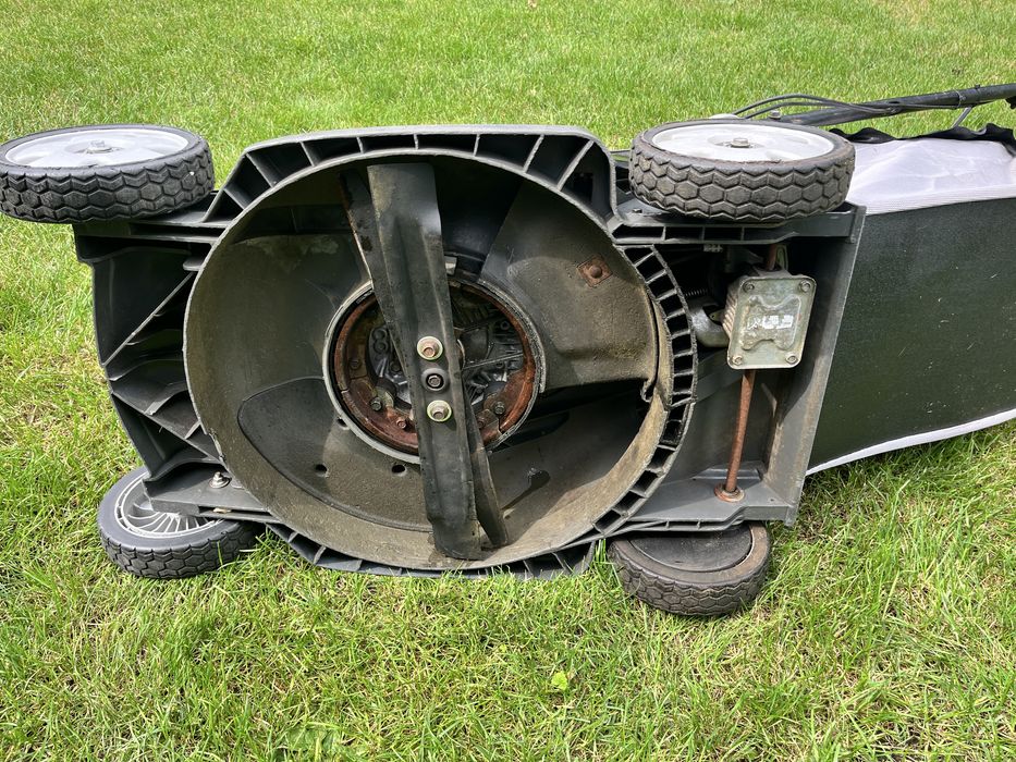 KOSIARKA Spalinowa Honda HRX 537  Napęd Smart Drive