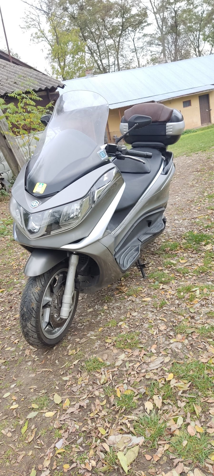 Piaggio X10 350 maxi skuter tylko 28500 km