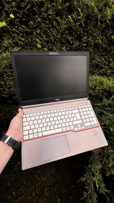 Fujitsu Lifebook E756 i5-6300U 8GB DDR4 SSD 256GB 15.6”