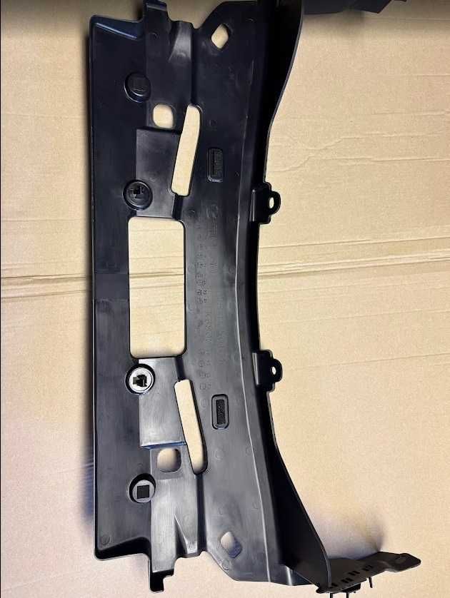 Mazda CX3 wlot kierownica powietrza atrapa DB4G501C0C