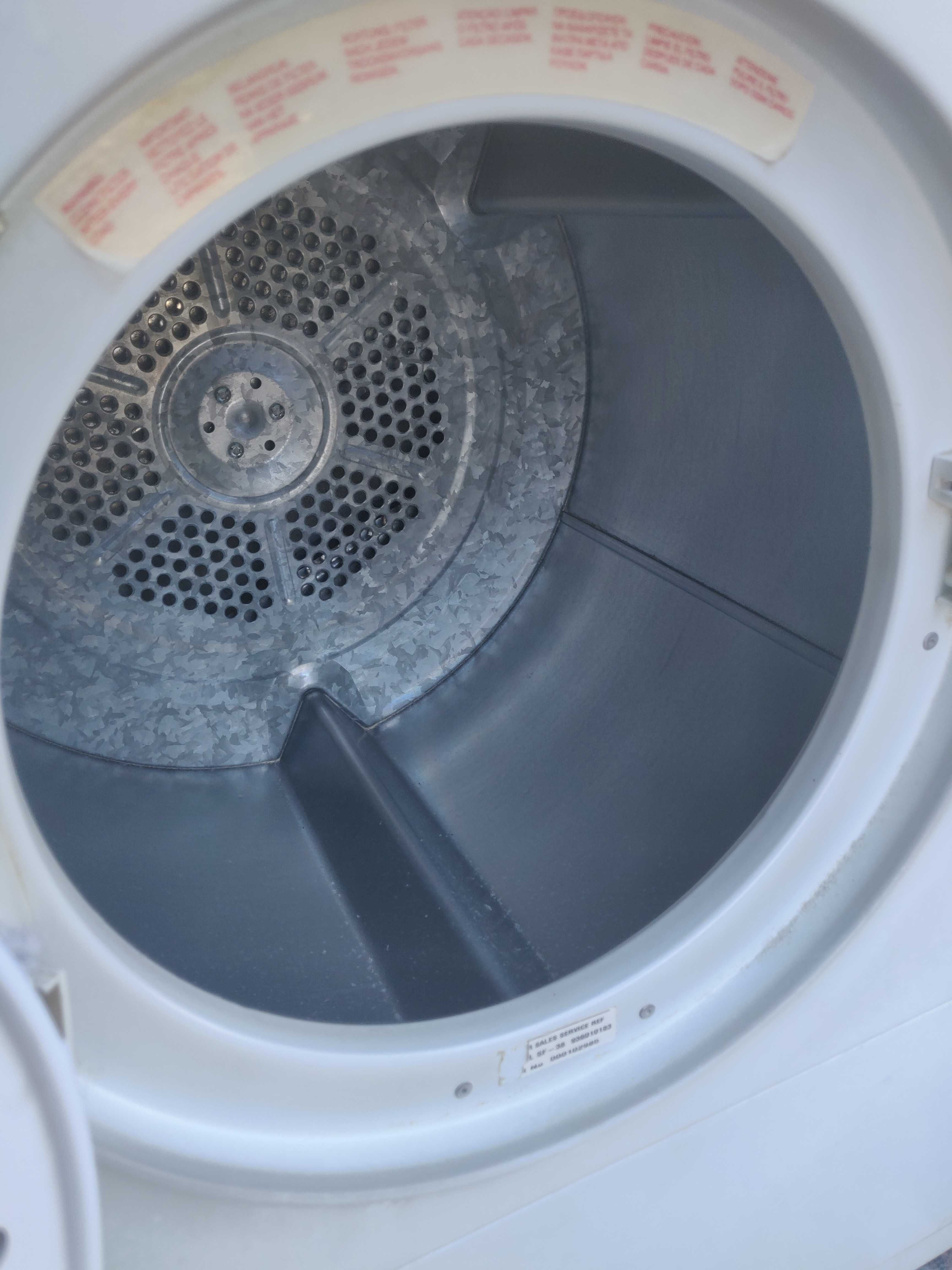máquina de secar a roupa