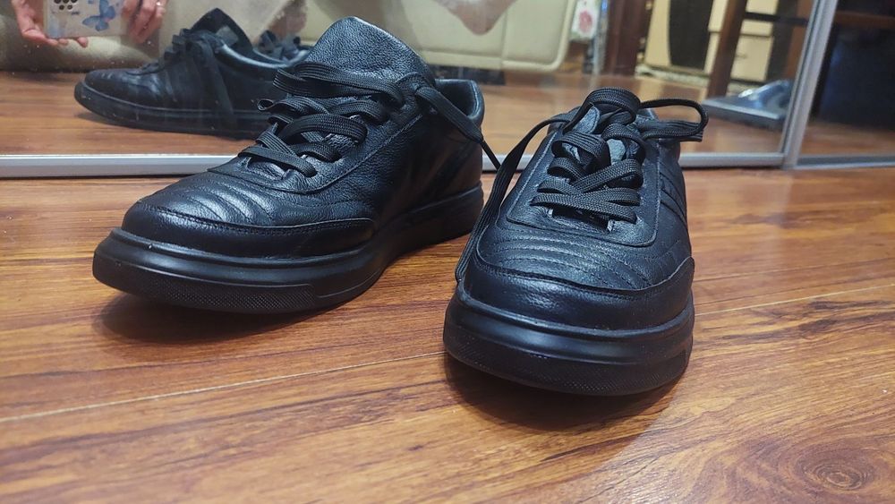 Чоловіче взуття, туфлі