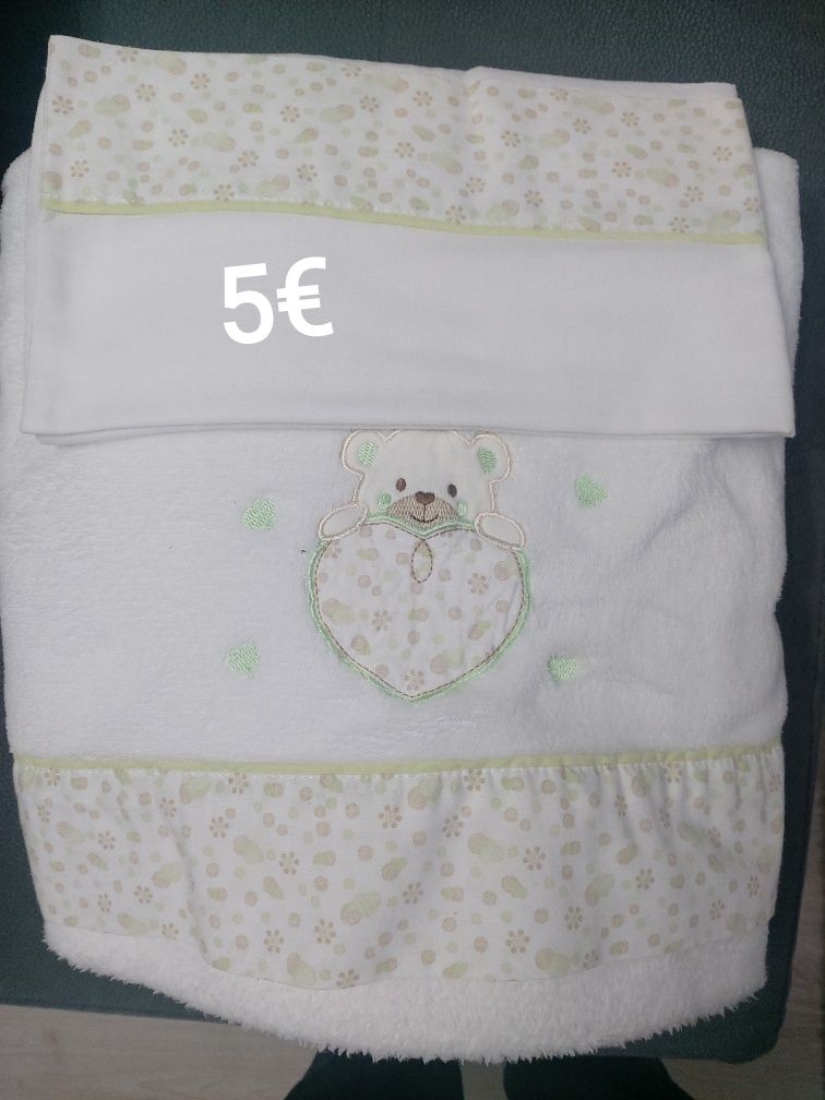 Mantinhas e lençóis bebé