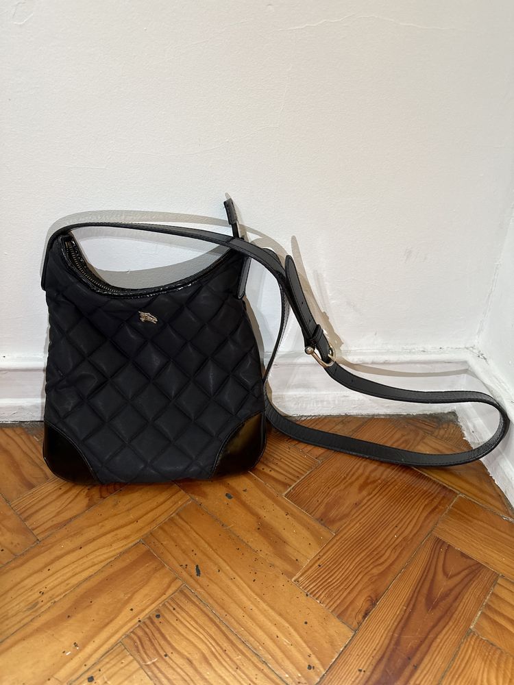 Bolsa tiracolo preta original Burberry Dryden