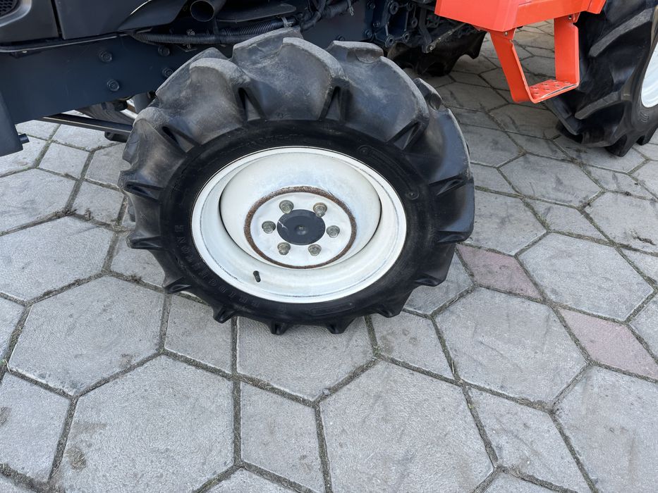Kubota KT230 мини-трактор из Японии