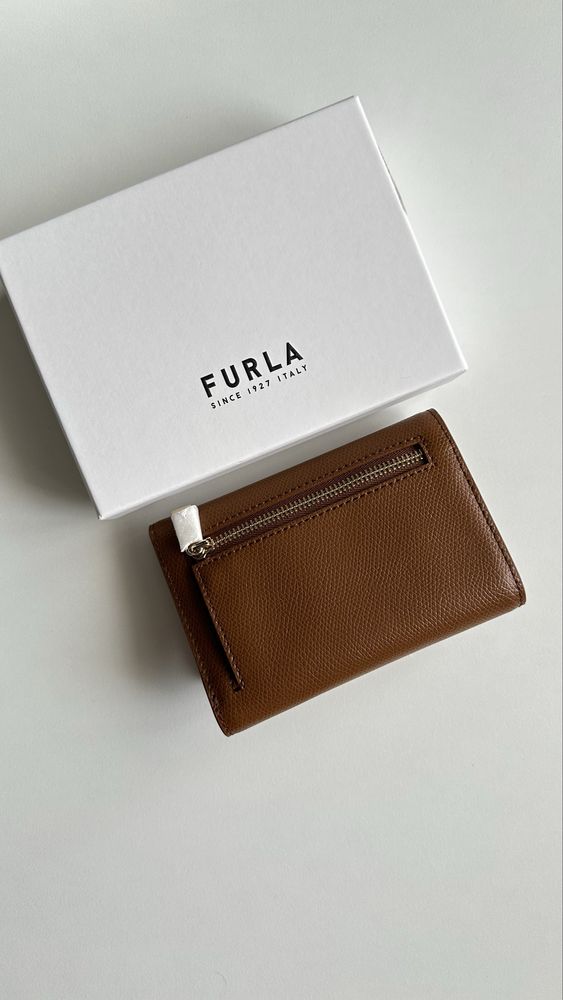 Коричневий шкіряний гаманець 1927 Twist-Lock Cognac Wallet Furla