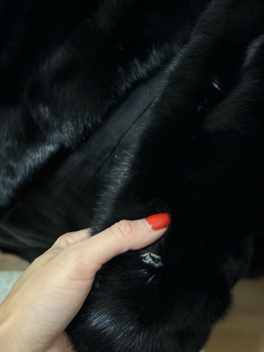 Норкова шуба (справжнє хутро)