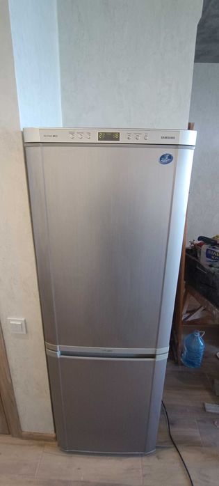 Холодильник Samsung No Frost