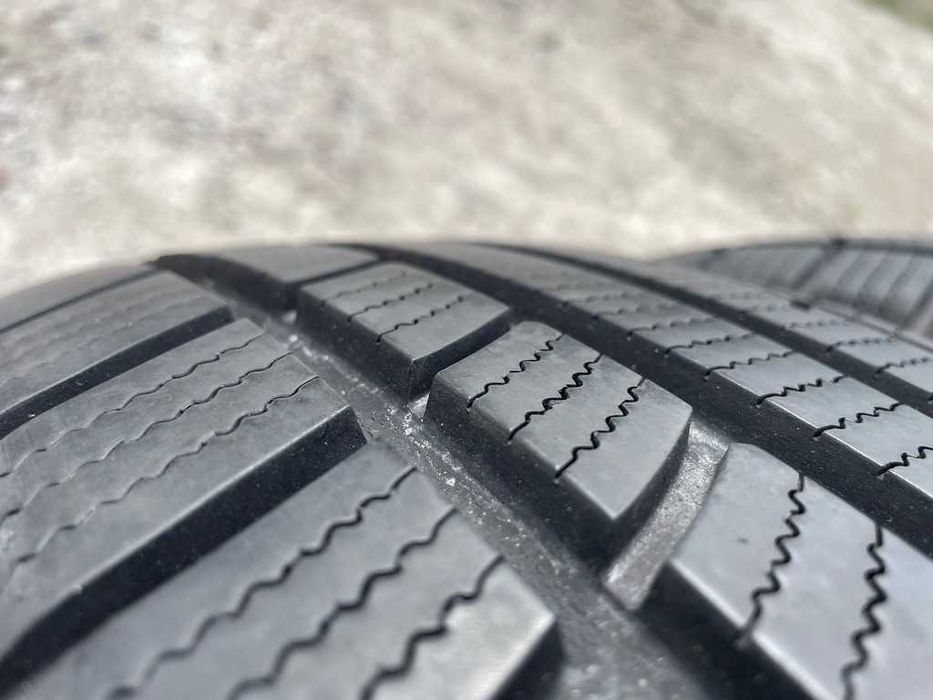 Tomket Snowroad SUV3 215/70r16 100H шини бу зима 4 штуки