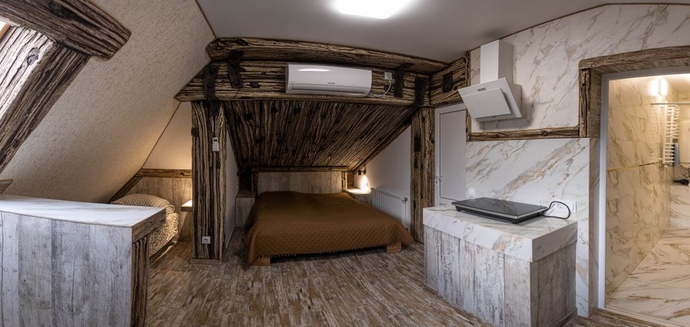 Три кімнатна в центрі старого міста.