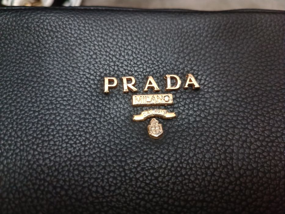 Torebka Prada czarna