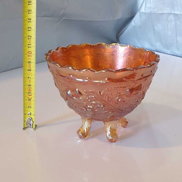 SZKŁO irydyzowane PUCHAR 14cm SALATERKA 4 nóżki motyw liści wypukły