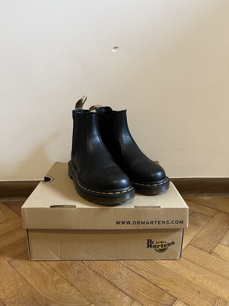 Dr Martens 2976 Chelsea Vegan - Botki