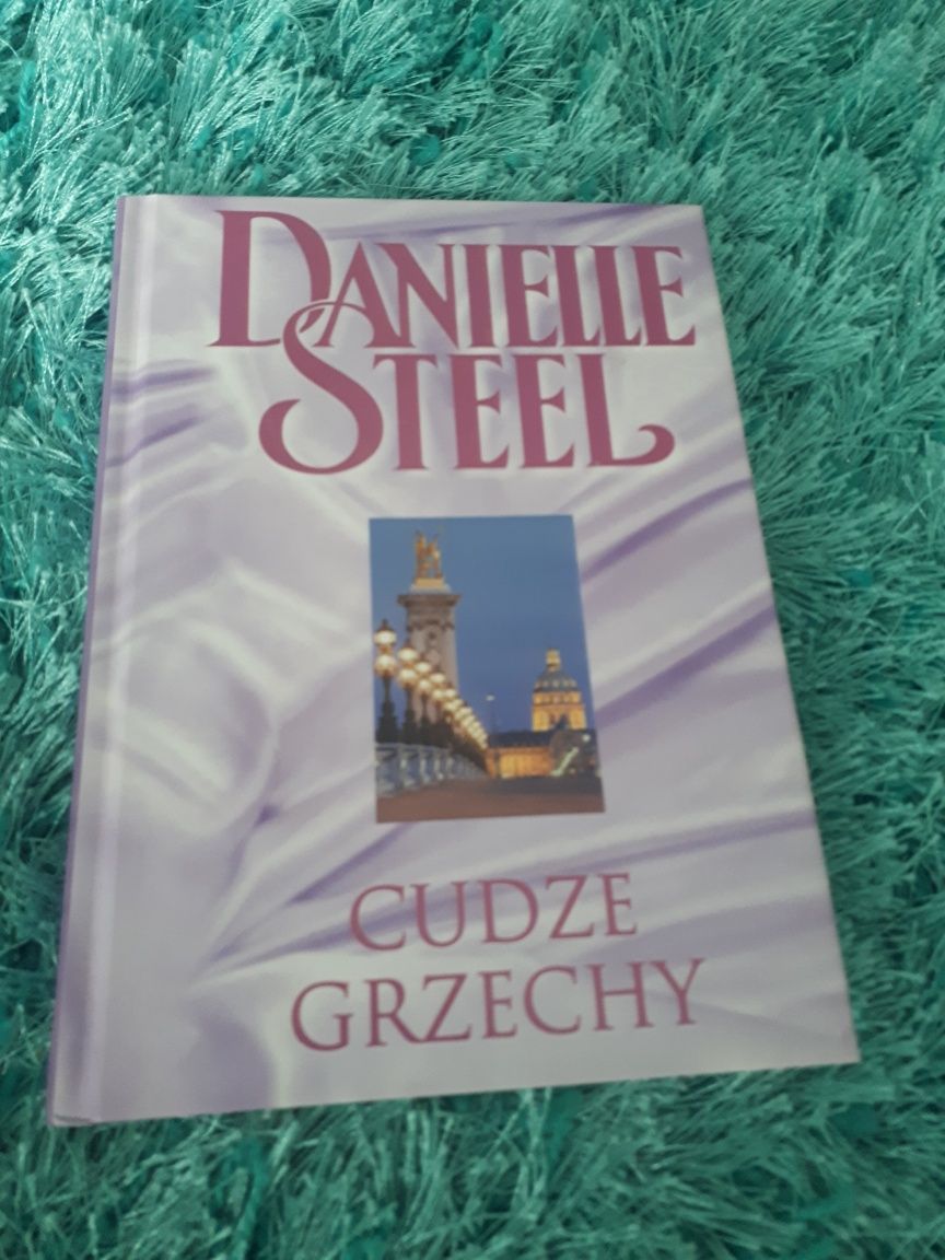 Sprzedam serie D.Steel - 3 książki