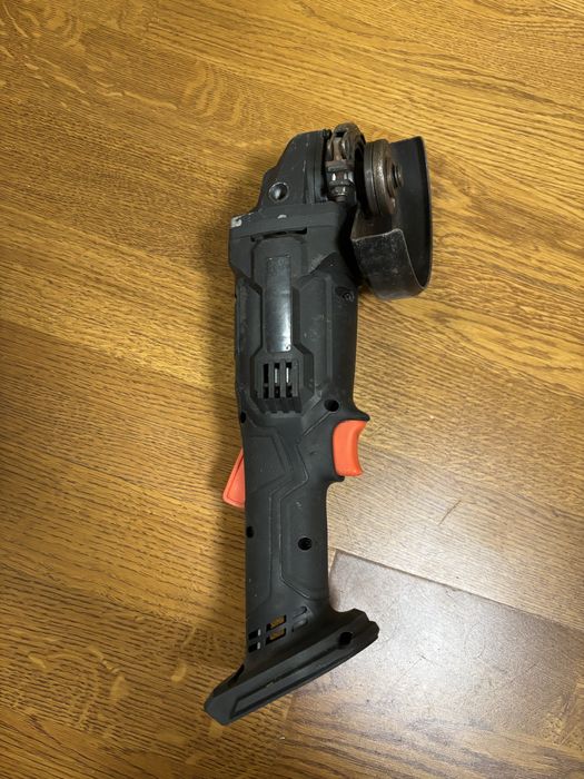 Акумуляторна шліфмашина Dnipro-M DGA-201