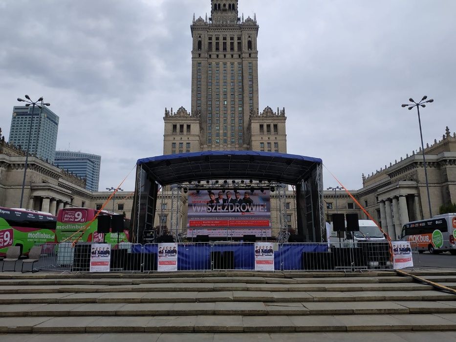 wynajem sceny mobilnej,podestów scenicznych i nagłośnienia