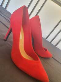Sapato salto vermelho