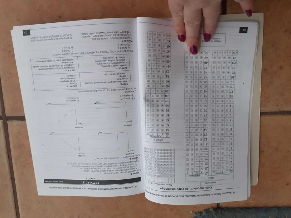 Zestawy Testów i Ćwiczeń przygotowujących do egzaminu