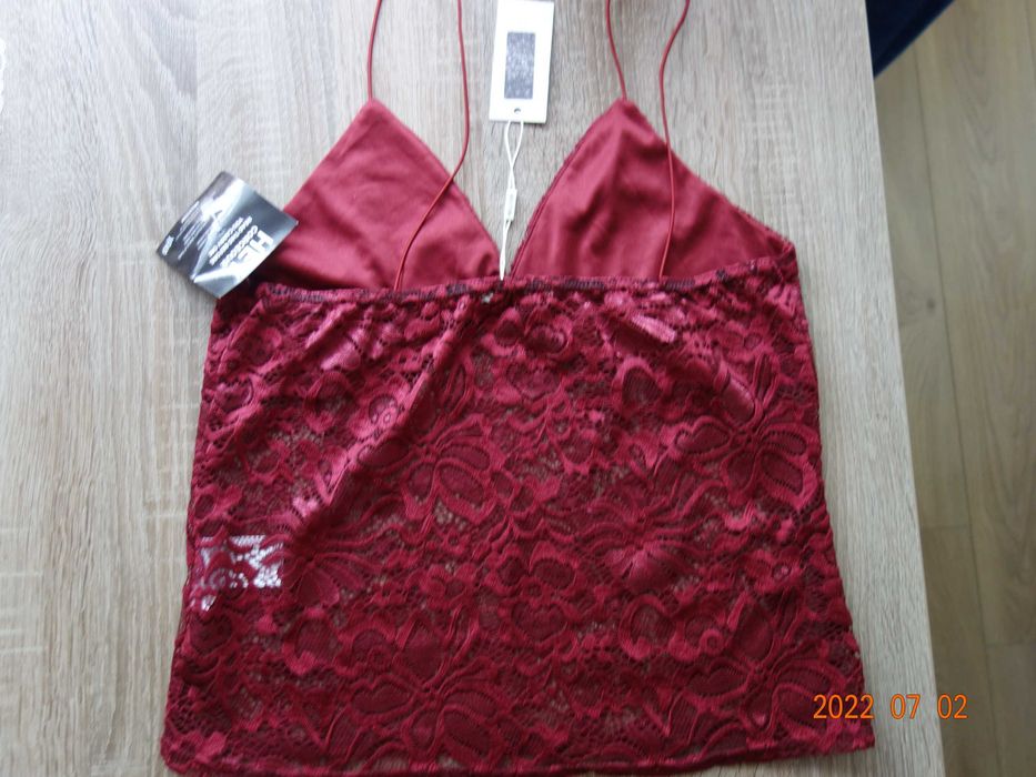 TOP koronkowy firmy NLY (Nelly), rozmiar L, NOWY