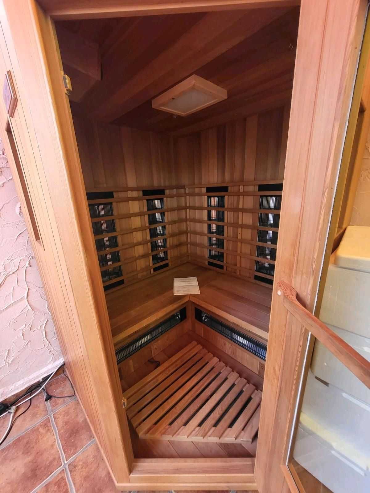 Sauna infra red podczerwień narożna 230V RADIO 2 Ławki na 4 osoby