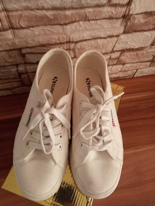 Кроссовки 36р-23.5см