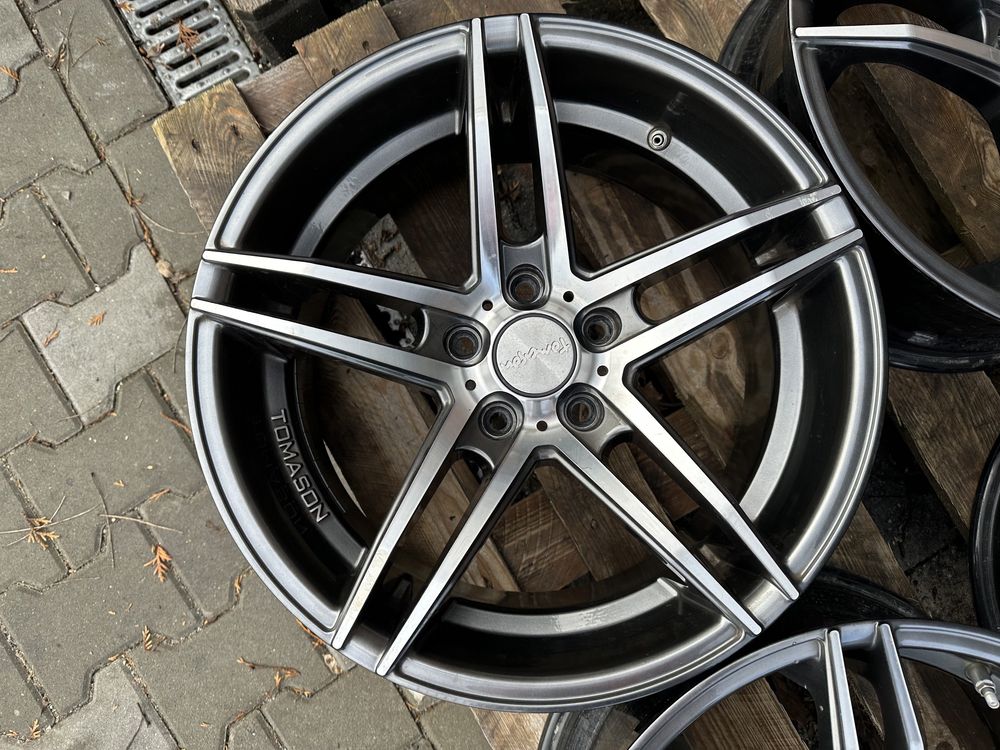 8,5 x 18" et42 Tomason 5x114,3 concave