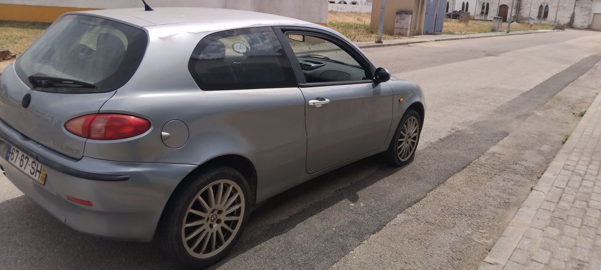 Vendo ou troco carro