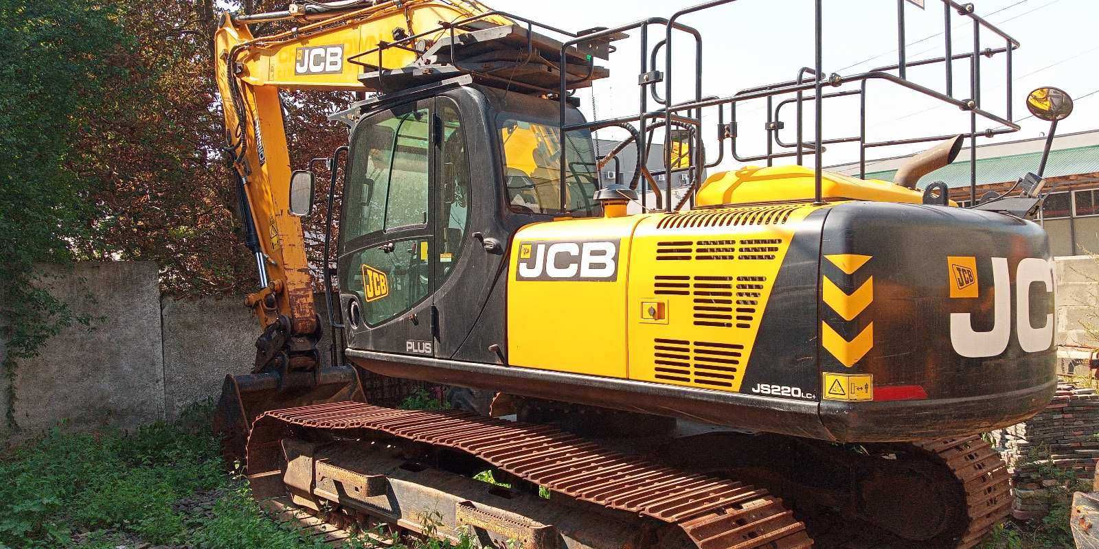 Гусеничний екскаватор JCB 220 2017 рв відмінний стан