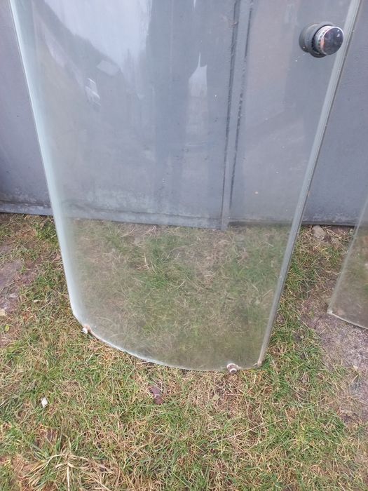 Двери для душевой кабины бокса.в отл.состоянии