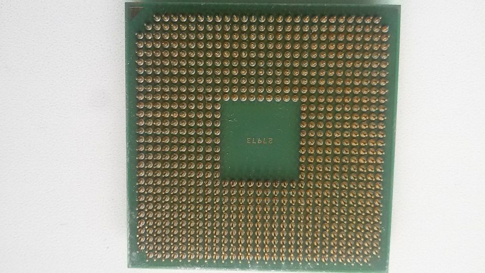 Процессоры AMD Sempron SDA2800A103BX и Intel Celeron 2.4GHz и 1.7GHz