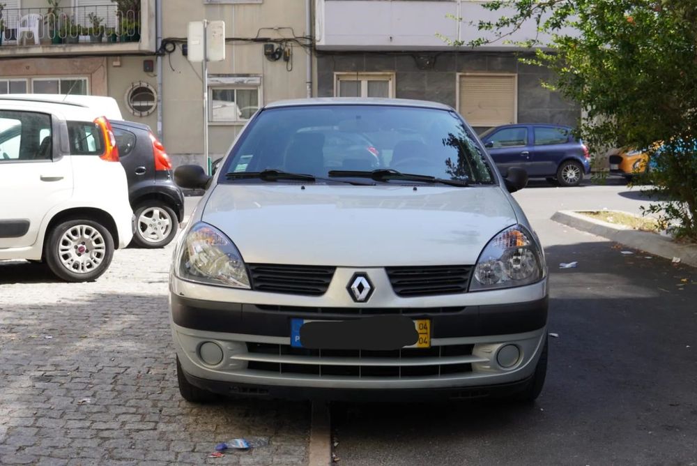 Renault Clio 1.2 16V Confort Authentique