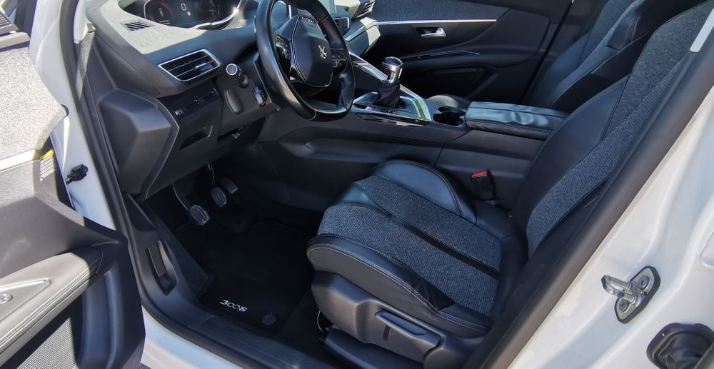 Peugeot 3008 Versão Allure 1.5bluehdi 130cvs