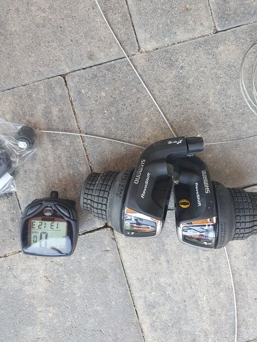 Rower młodzieżowy Rockrider 24 cale plus gratisy