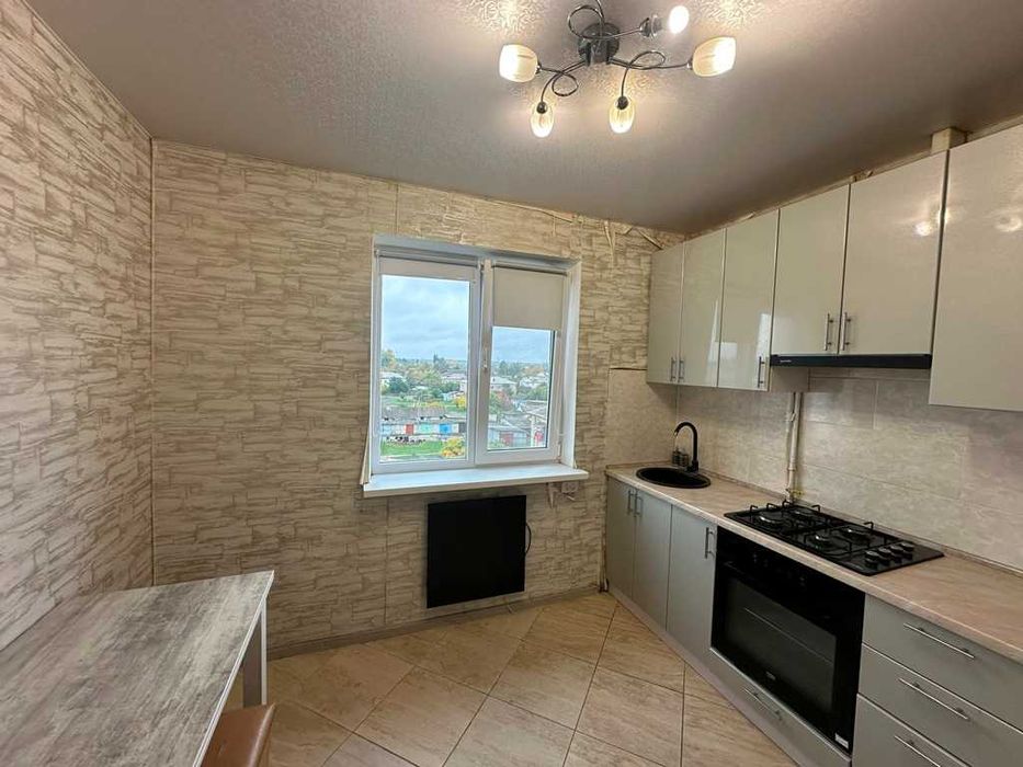 Продаж 1-кімн квартири з ремонтом та меблями Баришівка вул. Софіївська