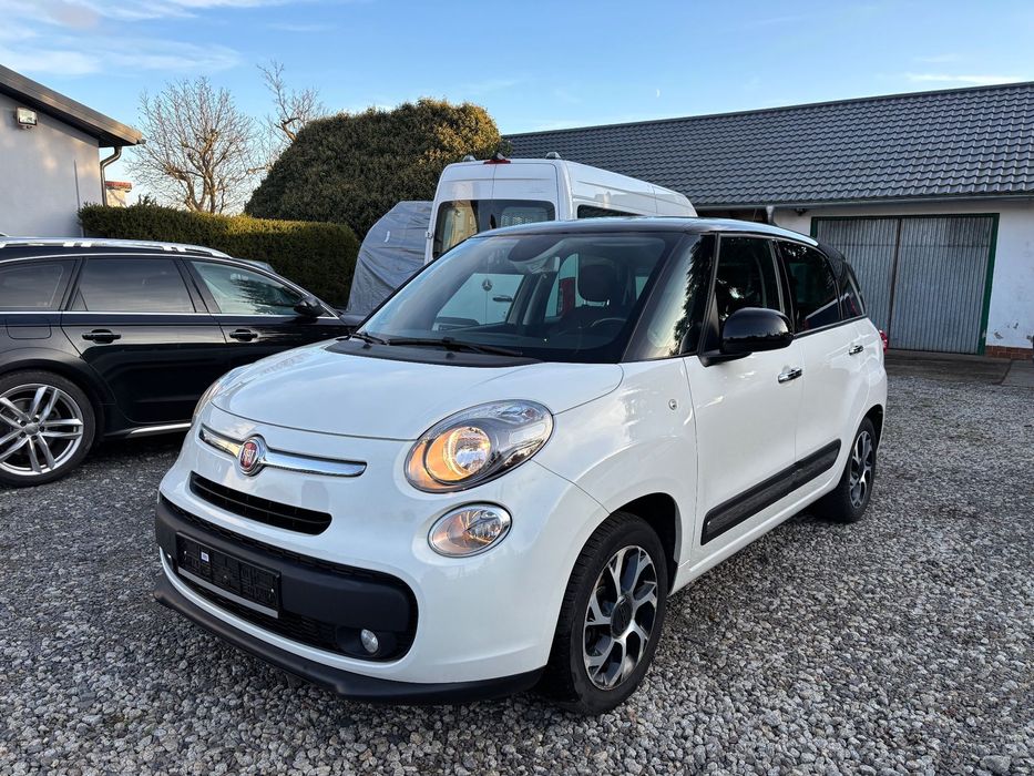 Fiat 500L Fiat 500L • 2017 r. • Automat • 1.3 Multijet 95 KM • 81 000 km