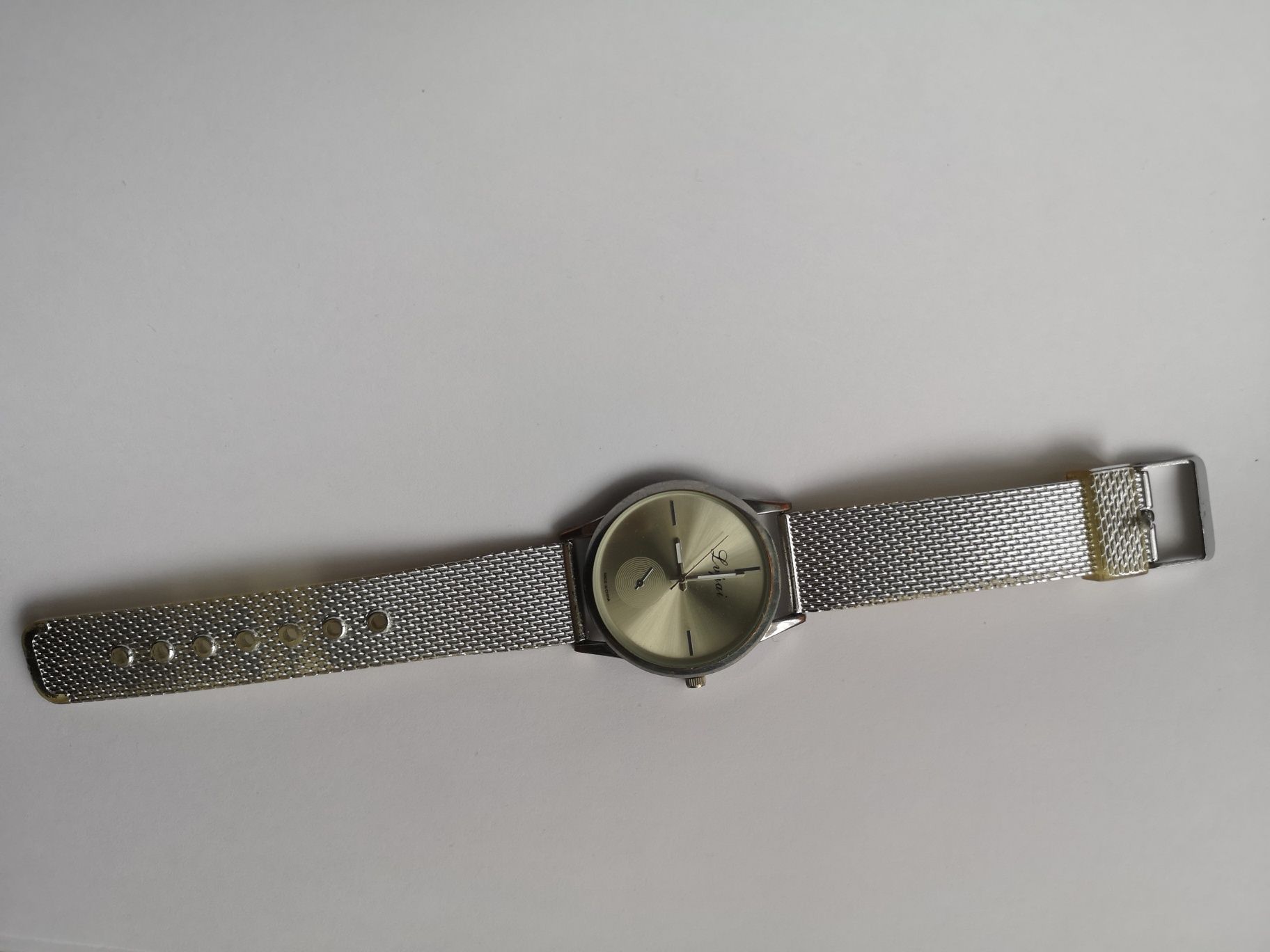 Srebrny zegarek damski