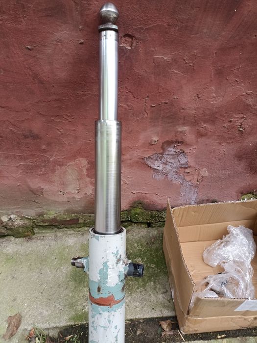 Części do maszyn rolniczych koparka , kosiarki bijakowe i t25