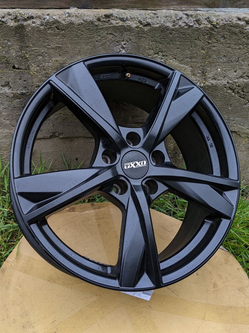 Шикарні чорні R18 5x114,3 18 nissan toyota renault subaru