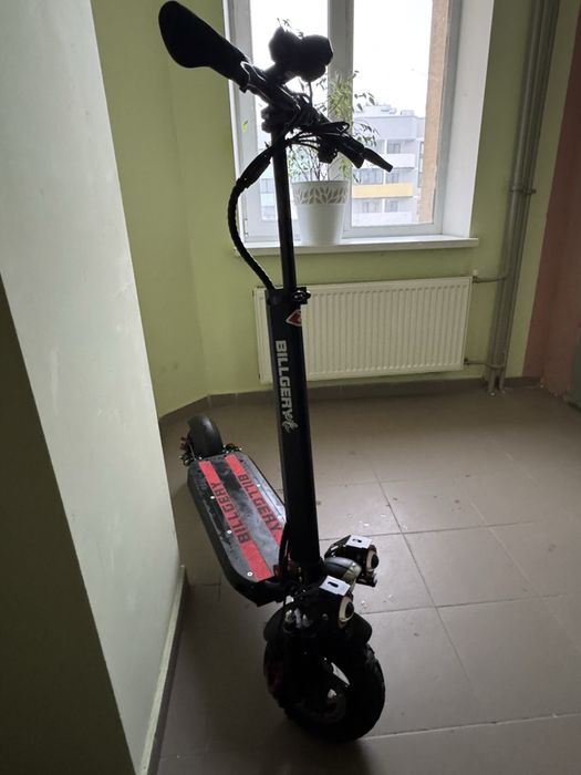 Електросамокат Billgery