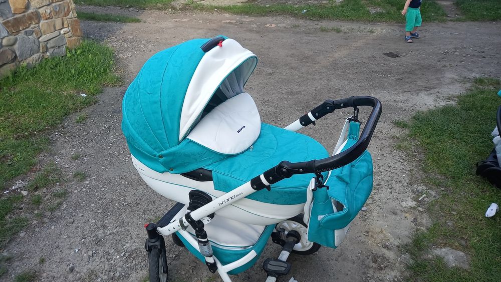 Коляска 3в1..стан нової...після хімчистки