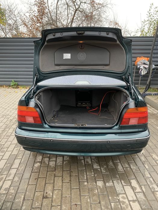 BMW e39 в хорошому стані
