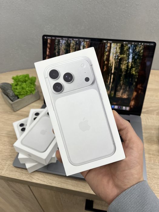 iPhone 17 Pro/Max 256 Orange/blue Европа Фіз-SIM Айфон Про