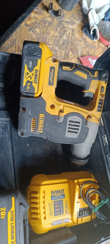 Młotowiertarka dewalt dch 273 zestaw