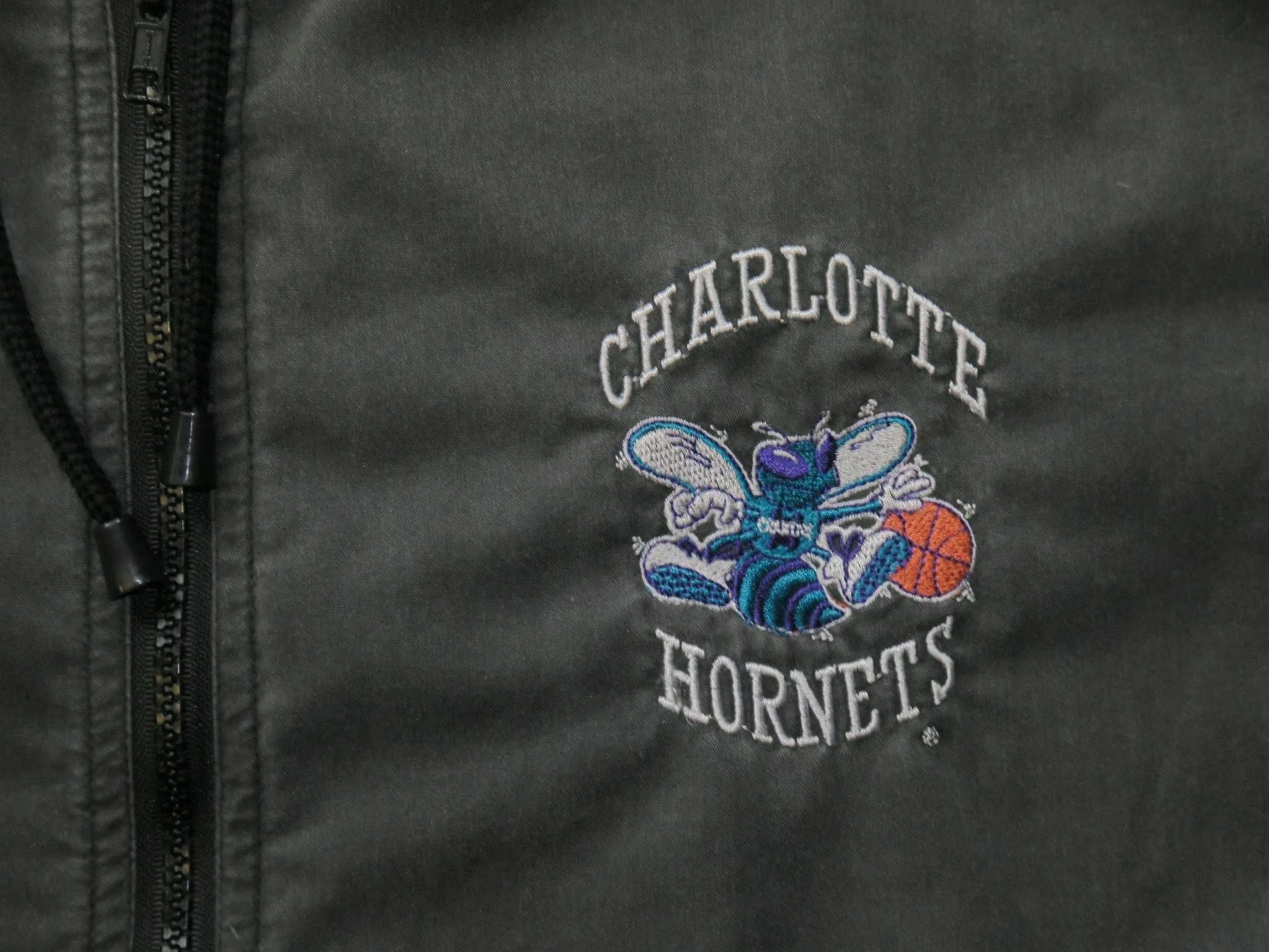 Nutmec Mills Charlotte Hornets NBA kurtka vintage XL