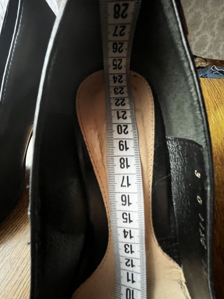 Шкіряні туфлі Bravo moda