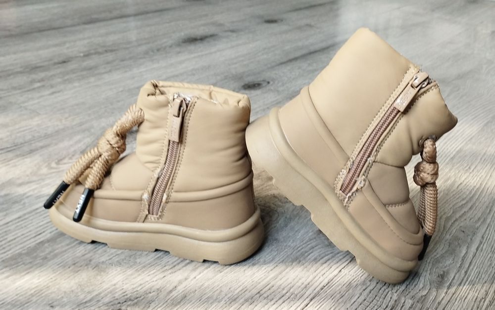 Зимові ботики, чобітки для хлопчика, дівчинки в новому стані