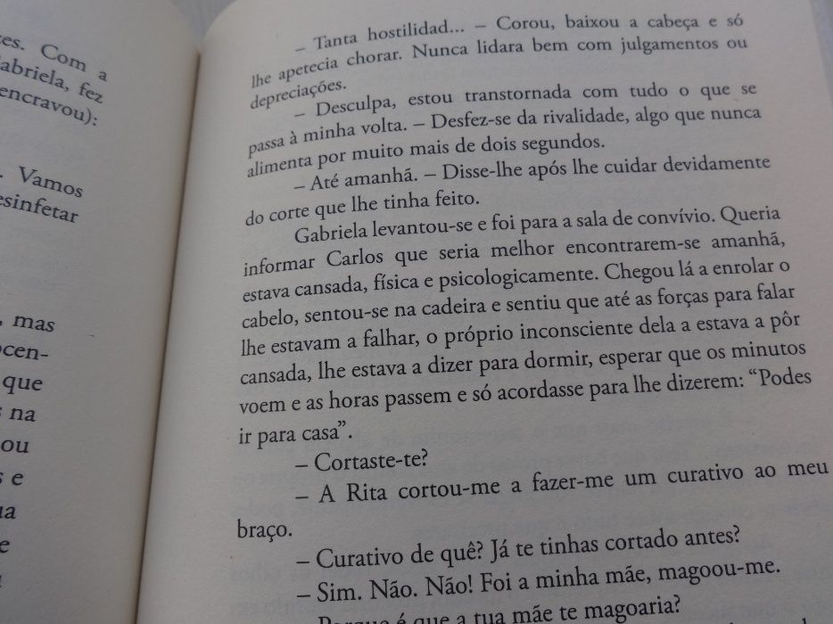 Livro "Encontra-me aqui"