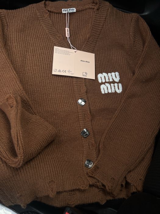 Кардиган в стиле миу Міу Міу