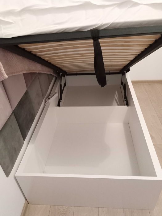 Łóżko drewniane pojedyncze 90/160